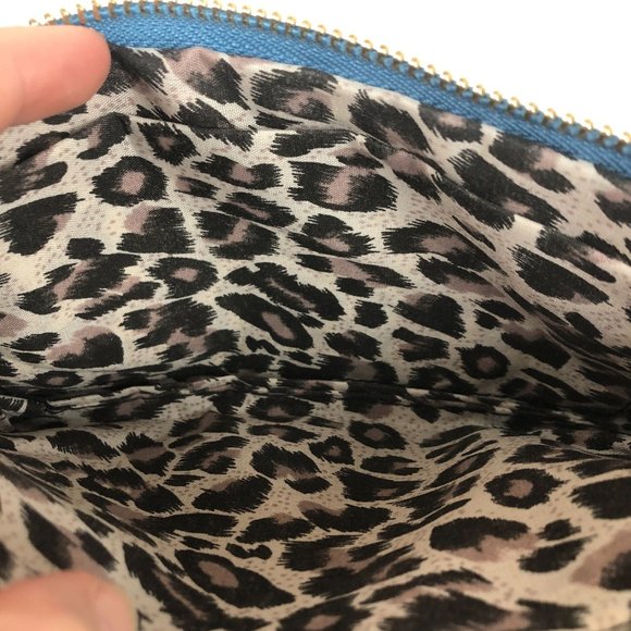 Olivia Miller Women's Blue Faux Leather Embossed Textured Wristlet Wallet - Picture 13 of 14